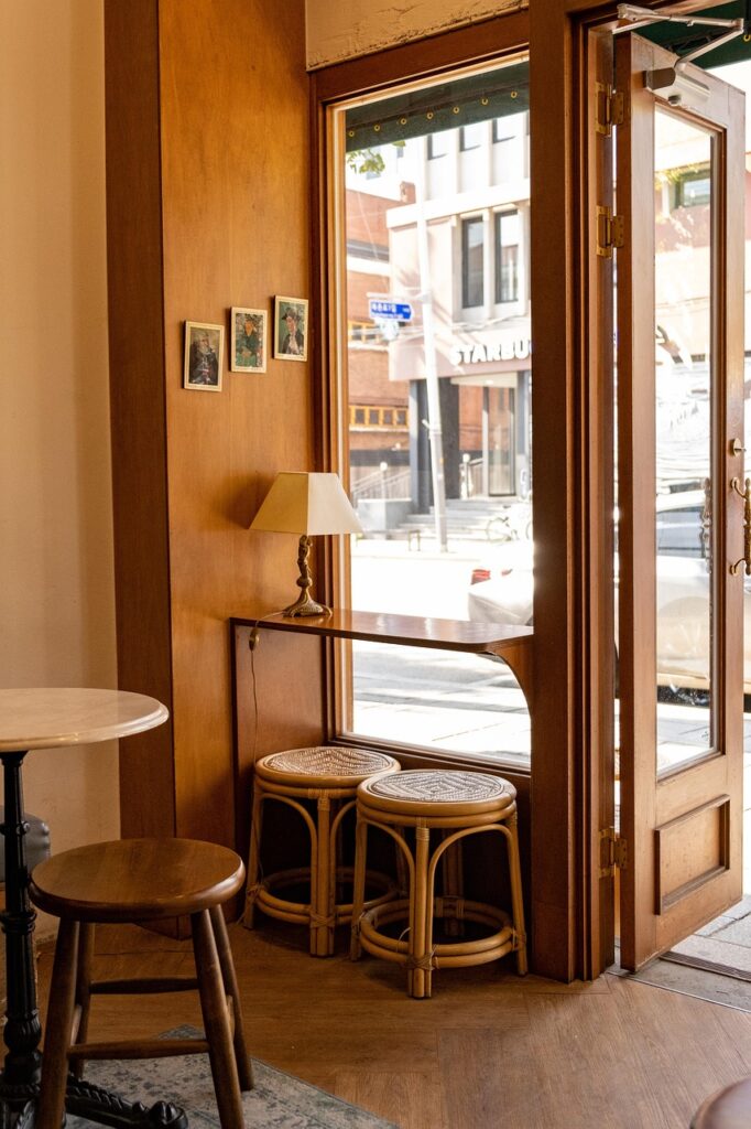 営業の飲み会が苦手な人が転職する際の対策は？